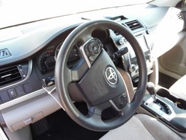 2012 TOYOTA CAMRY LE WHITE 2.5L AT Z18060